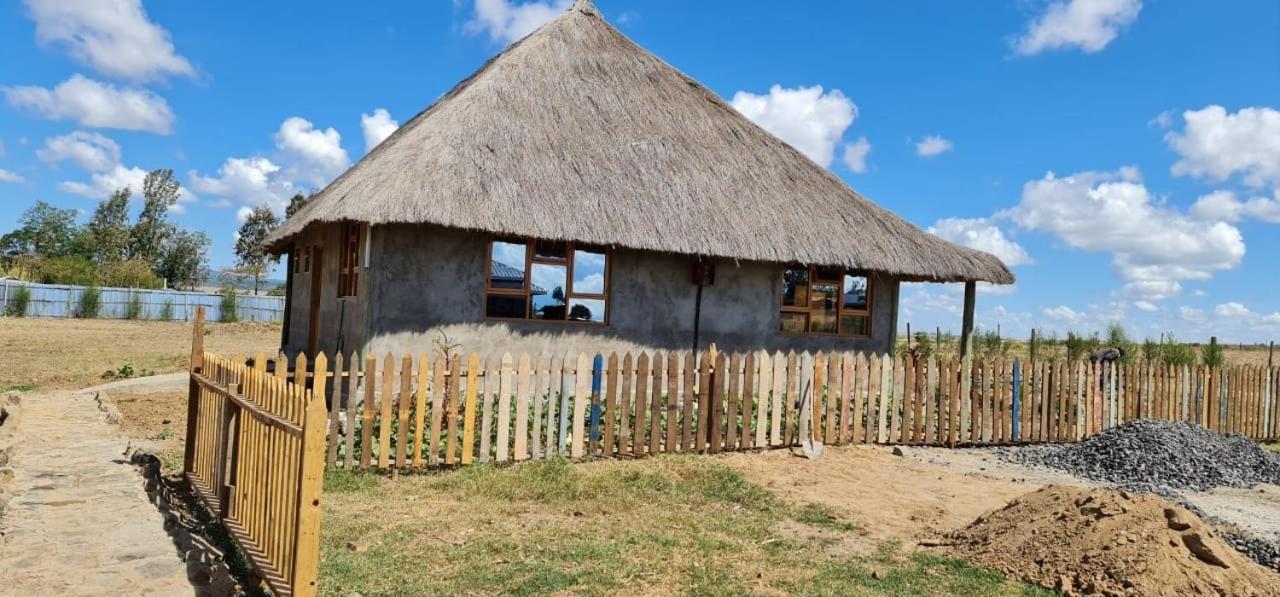 Le Tai Village Resort Near Solio Game Reserve Mweiga Exterior photo