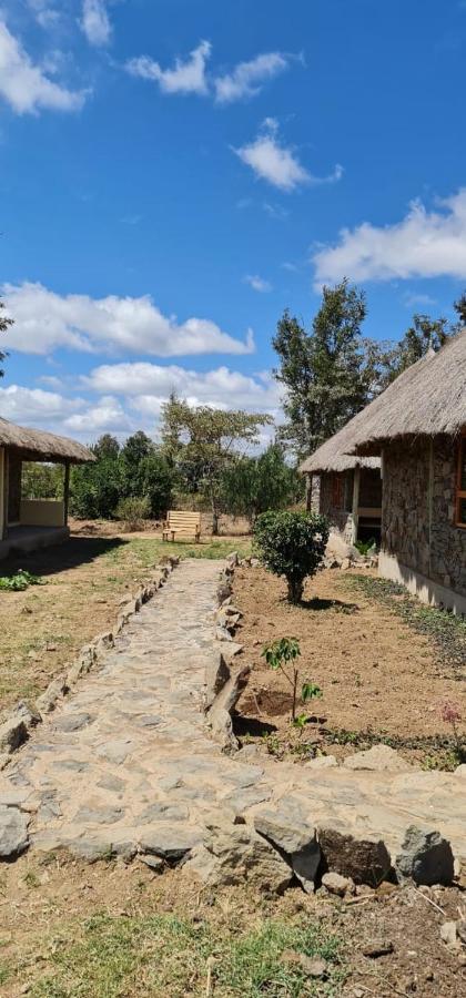 Le Tai Village Resort Near Solio Game Reserve Mweiga Exterior photo