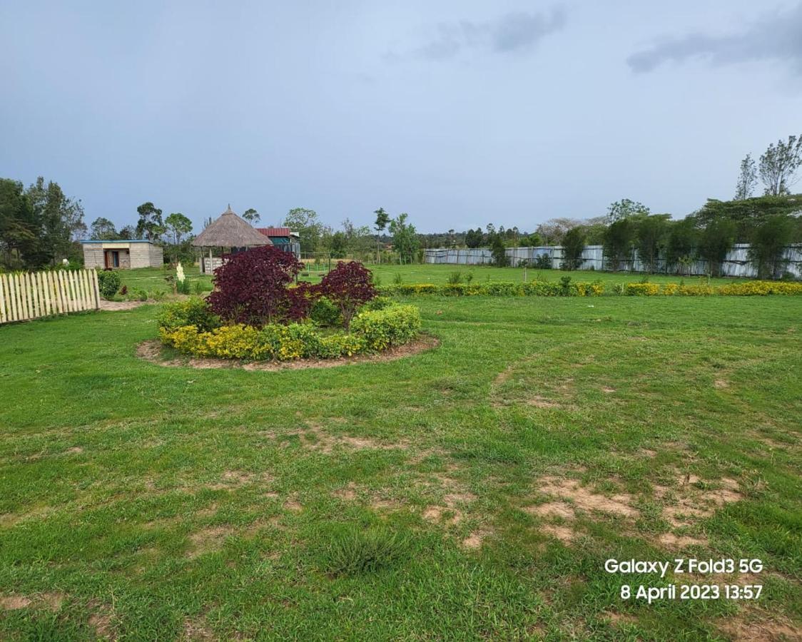 Le Tai Village Resort Near Solio Game Reserve Mweiga Exterior photo