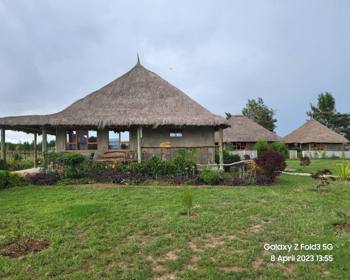 Le Tai Village Resort Near Solio Game Reserve Mweiga Exterior photo