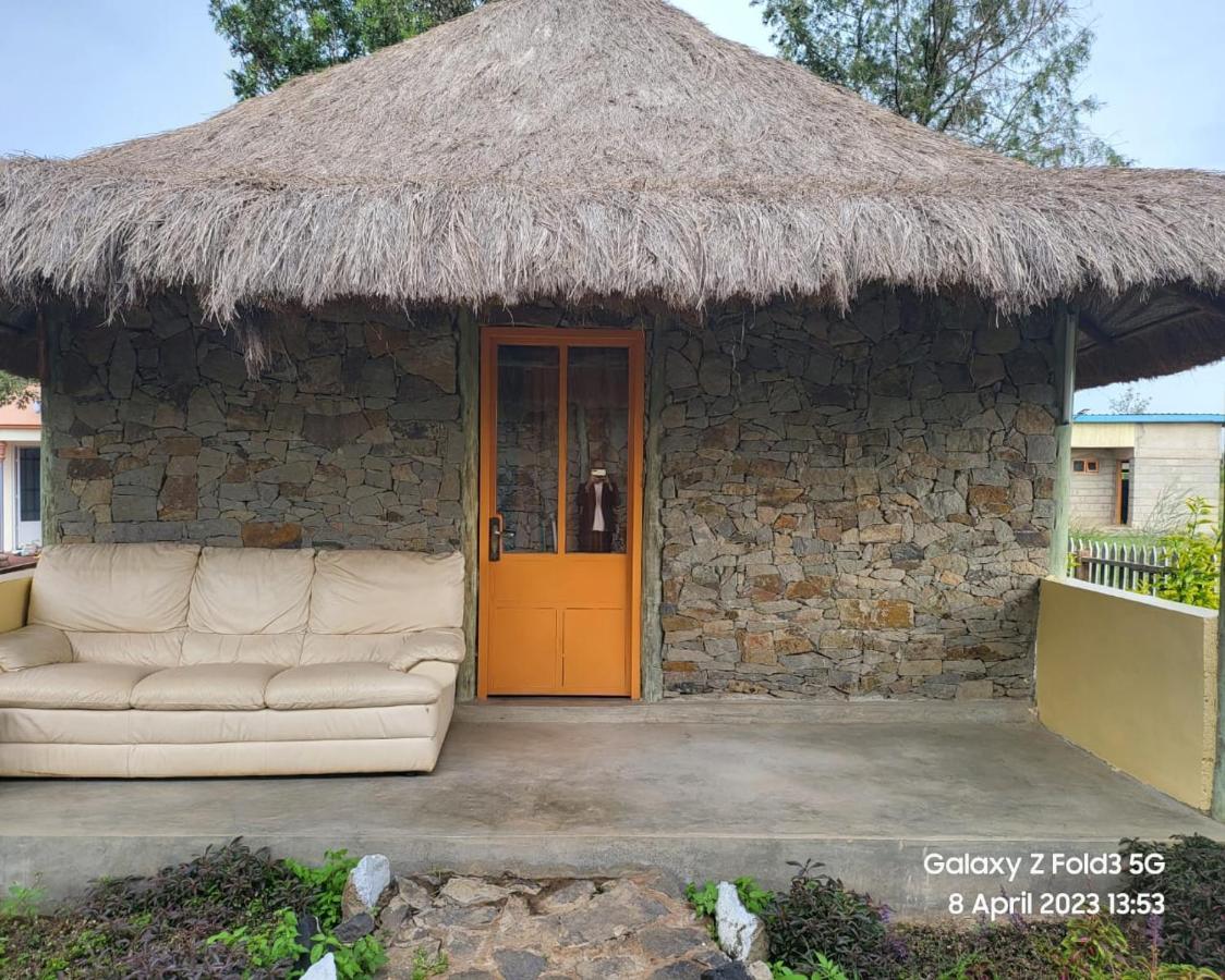Le Tai Village Resort Near Solio Game Reserve Mweiga Exterior photo