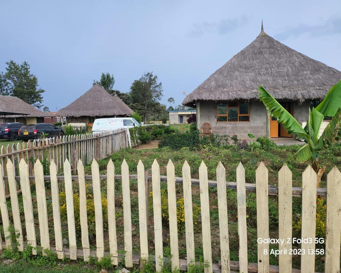 Le Tai Village Resort Near Solio Game Reserve Mweiga Exterior photo